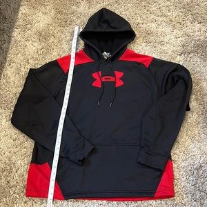 Men’s large under Armour sweatshirt hoodie red and black